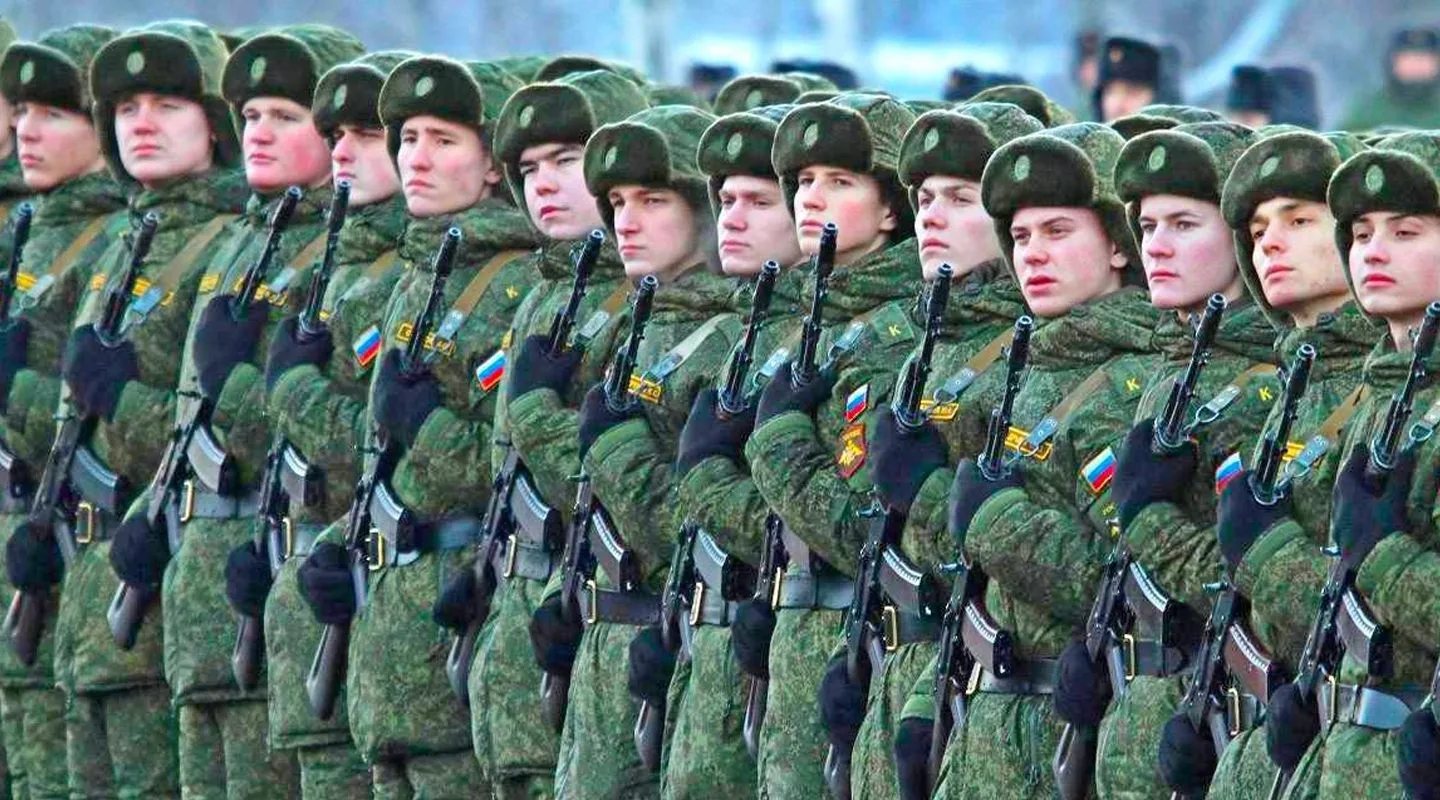 В России с 1 января вступили новые правила призыва в армию, вырос МРОТ и обнулились пошлины на импорт яиц