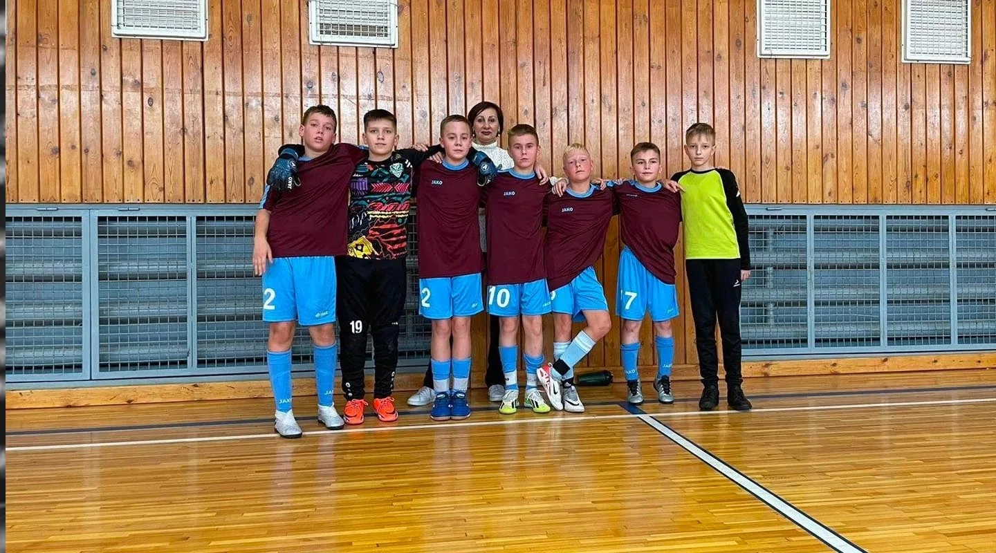Школьная футбольная команда Комсомольска выиграла краевой турнир