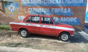 Новый экспонат пополнил уличную экспозицию пожарной техники комсомольских спасателей МЧС России
