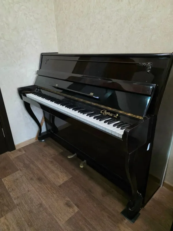 Продам пианино Сура-2