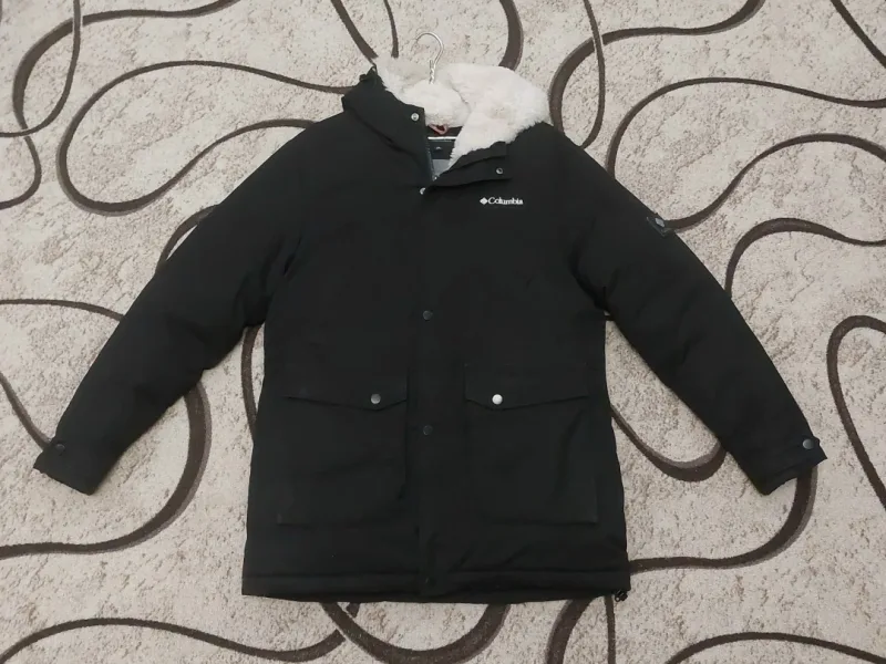 Продам зимнюю куртку Columbia