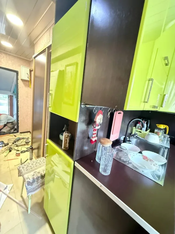 Продам кухонный гарнитур частично разобран, срочно