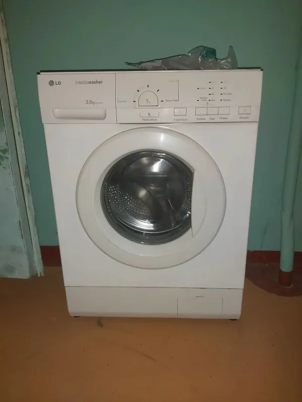 Продам стиральную машину (загрузка 3,5 кг)