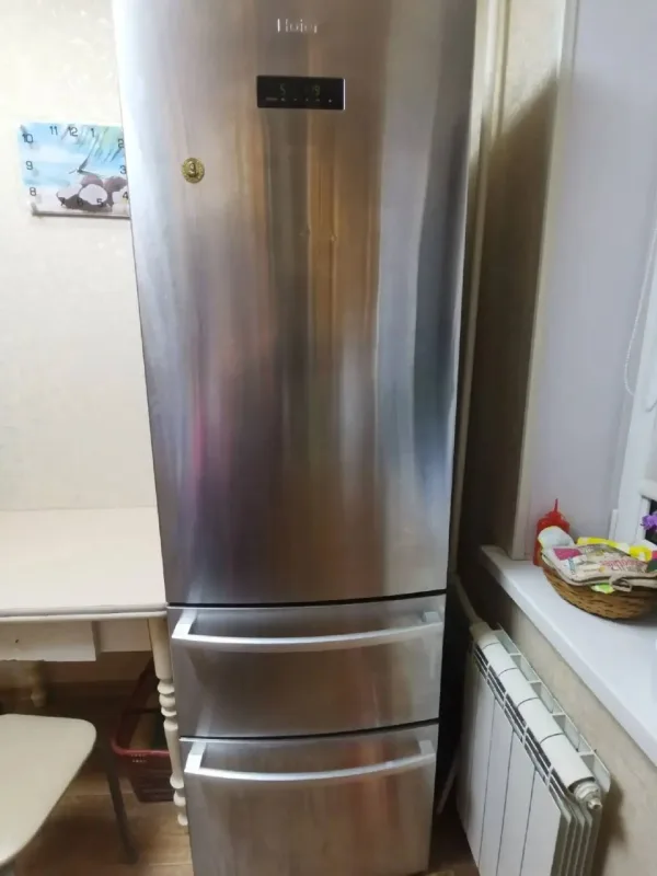 Продам холодильник