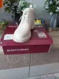 Продам новые ботинки
