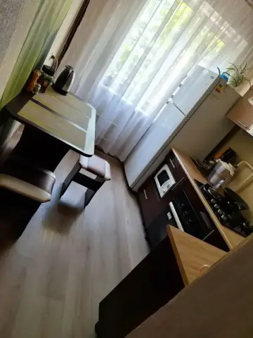 Сдам светлую, чистую квартиру на длительный срок
