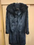 Продам норковую шубу