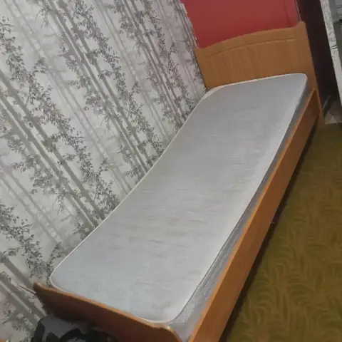 Отдам кровать
