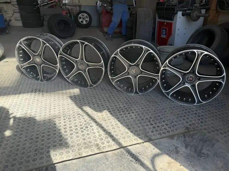Продам литые диски