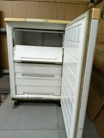 Продам морозильную камеру и угловой шкаф