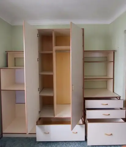 Продам шкаф, полки и комод