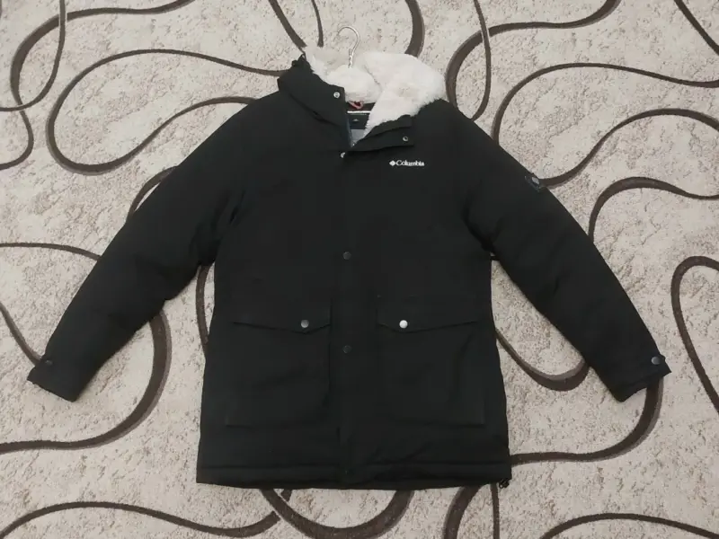 Продам зимнюю куртку Columbia