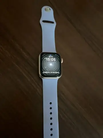 Продам Apple Watch SE