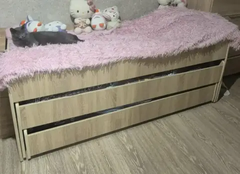 Продам кровать на 3 спальных места