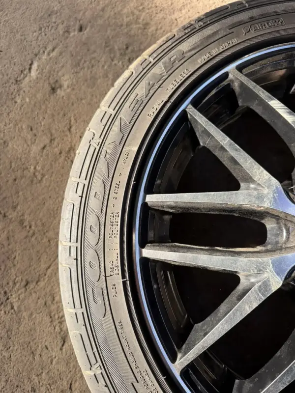 Продам летнюю резину Goodyear