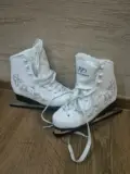 Продам коньки, размер 34